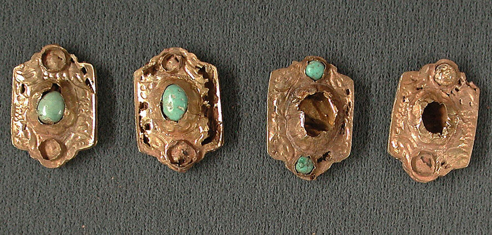 Ilkhanid necklaces in the fourteenth to sixteenth century in Iran